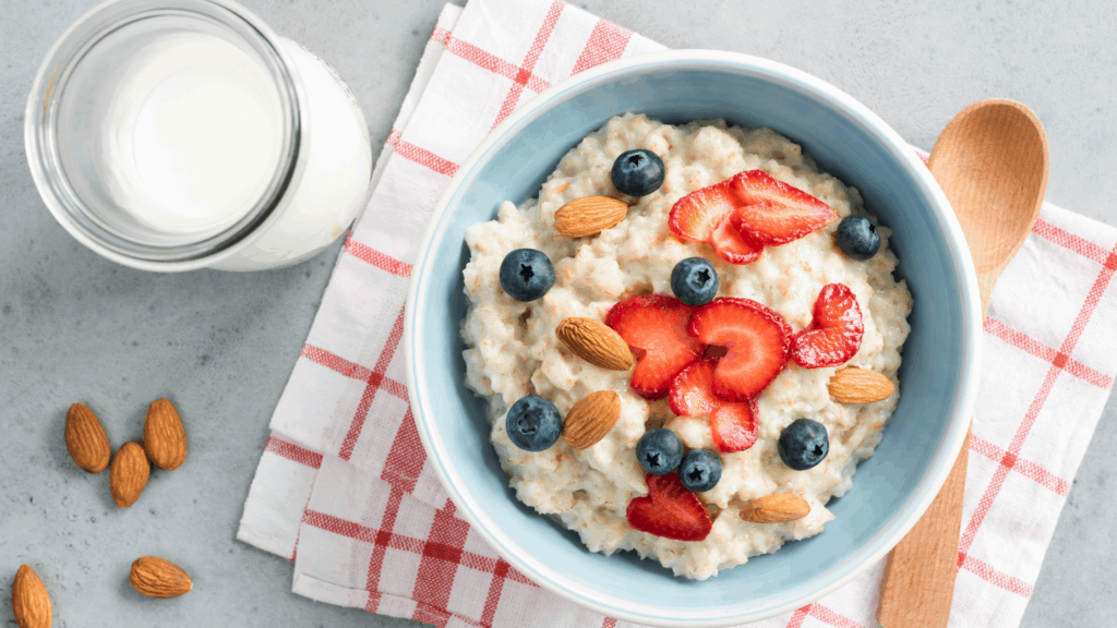 The Healthiest Oatmeal Brands to Start Your Morning Nesting Naturally