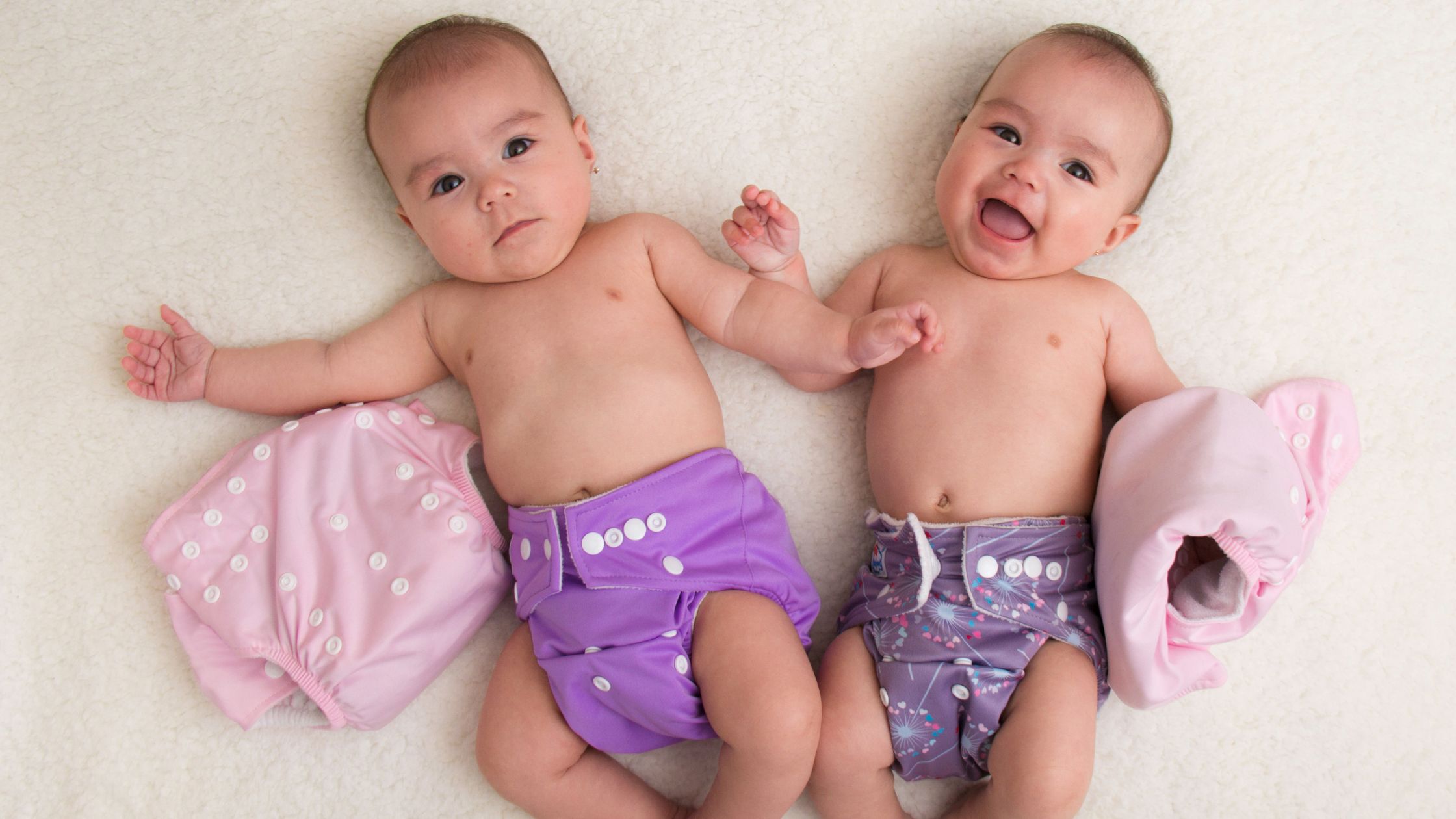 Pros and Cons of Cloth Diapers Nesting Naturally